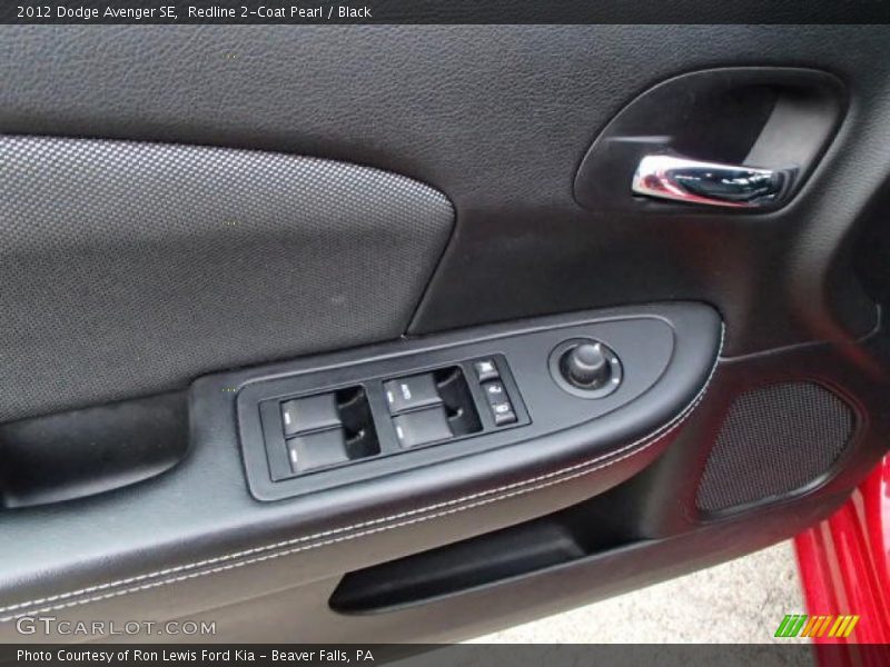 Redline 2-Coat Pearl / Black 2012 Dodge Avenger SE