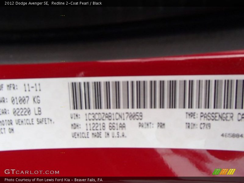 Redline 2-Coat Pearl / Black 2012 Dodge Avenger SE