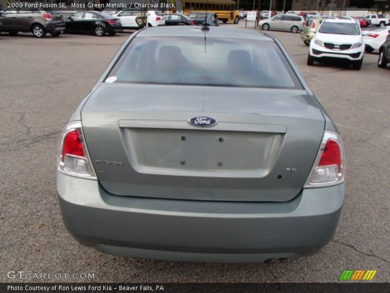 Moss Green Metallic / Charcoal Black 2009 Ford Fusion SE