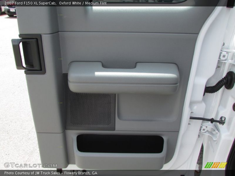Oxford White / Medium Flint 2007 Ford F150 XL SuperCab