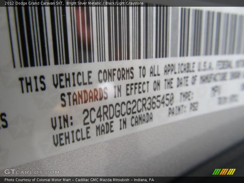 Bright Silver Metallic / Black/Light Graystone 2012 Dodge Grand Caravan SXT