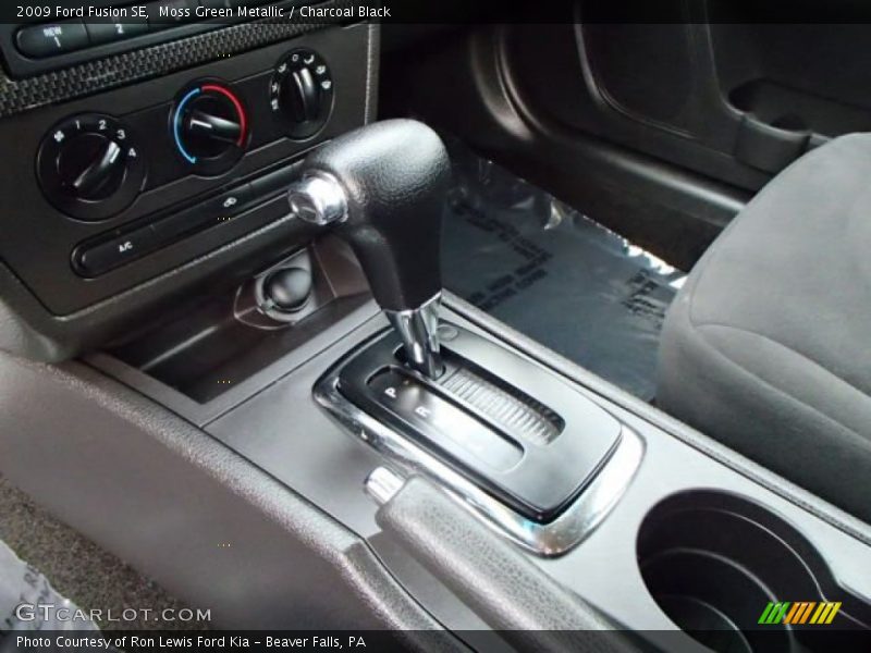 Moss Green Metallic / Charcoal Black 2009 Ford Fusion SE