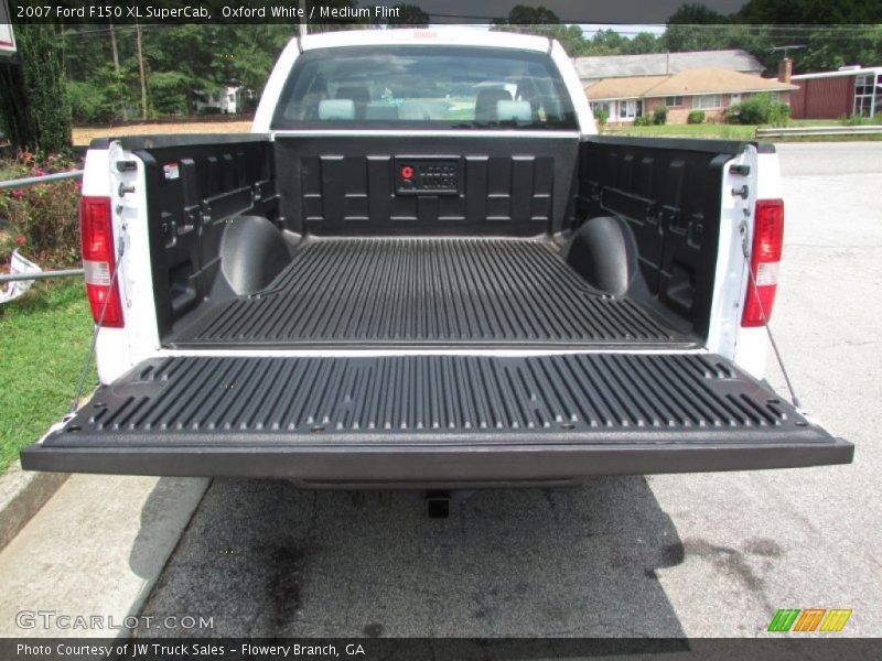 Oxford White / Medium Flint 2007 Ford F150 XL SuperCab