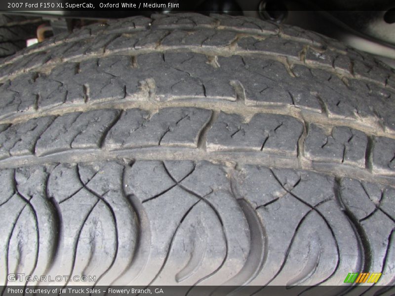 Oxford White / Medium Flint 2007 Ford F150 XL SuperCab