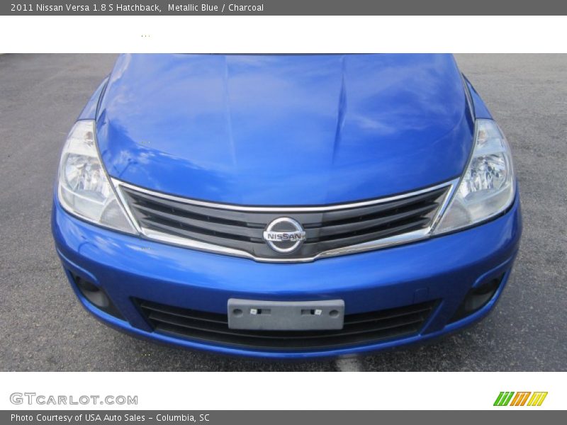 Metallic Blue / Charcoal 2011 Nissan Versa 1.8 S Hatchback