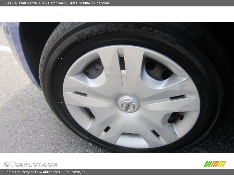 Metallic Blue / Charcoal 2011 Nissan Versa 1.8 S Hatchback