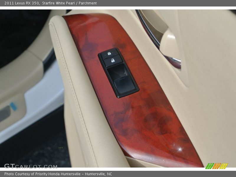 Starfire White Pearl / Parchment 2011 Lexus RX 350