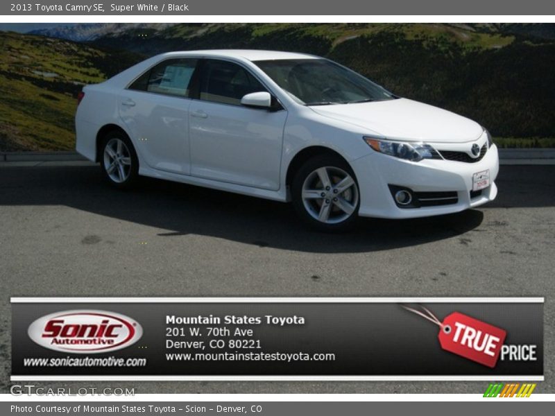 Super White / Black 2013 Toyota Camry SE