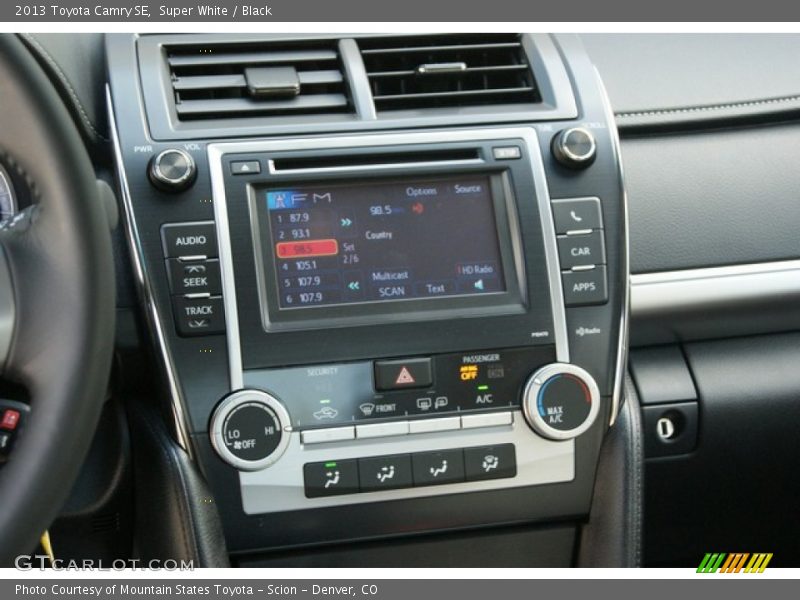 Super White / Black 2013 Toyota Camry SE