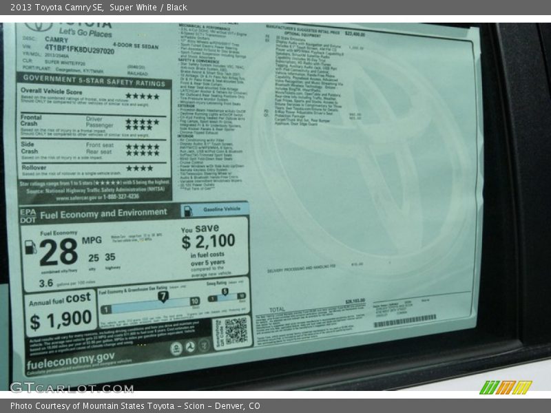 Super White / Black 2013 Toyota Camry SE