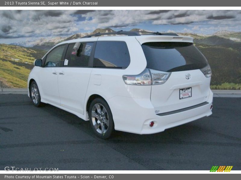 Super White / Dark Charcoal 2013 Toyota Sienna SE