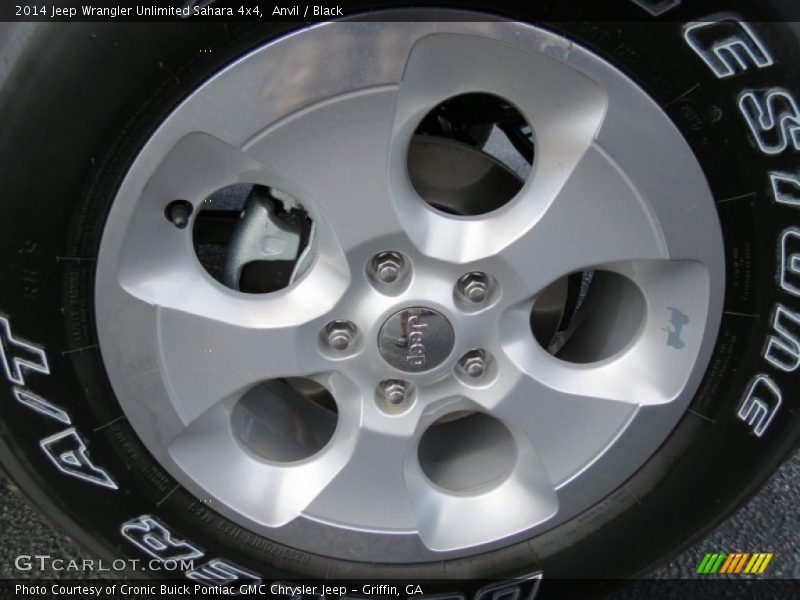  2014 Wrangler Unlimited Sahara 4x4 Wheel