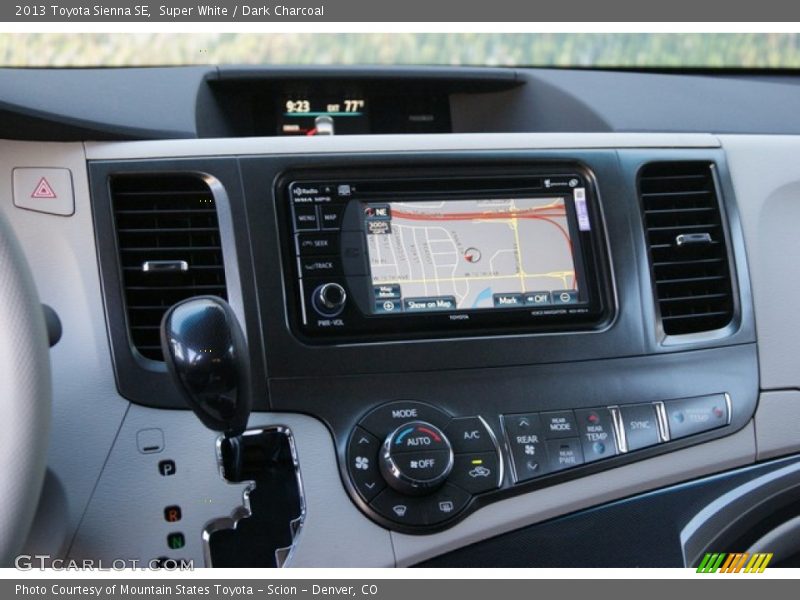 Super White / Dark Charcoal 2013 Toyota Sienna SE