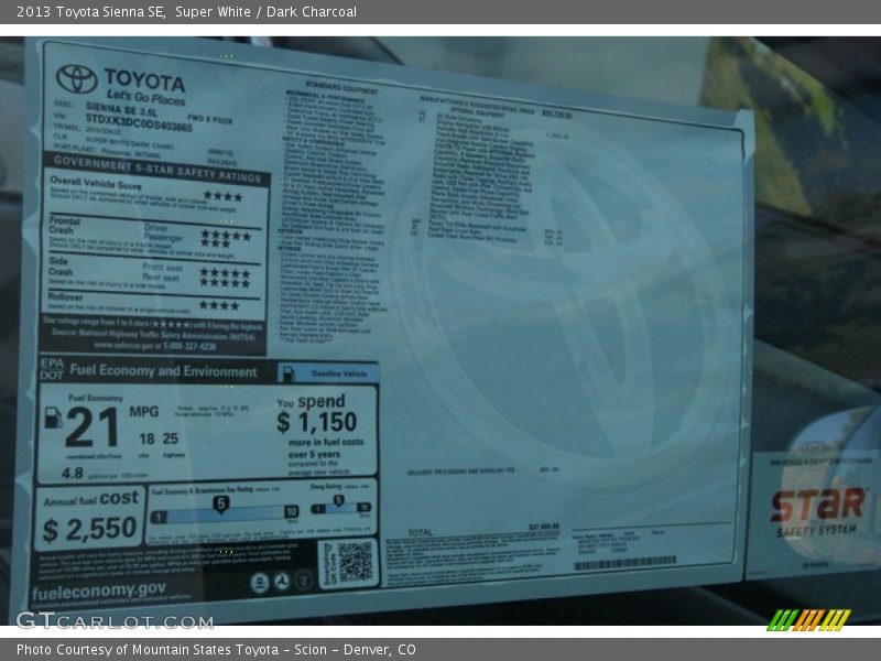 Super White / Dark Charcoal 2013 Toyota Sienna SE