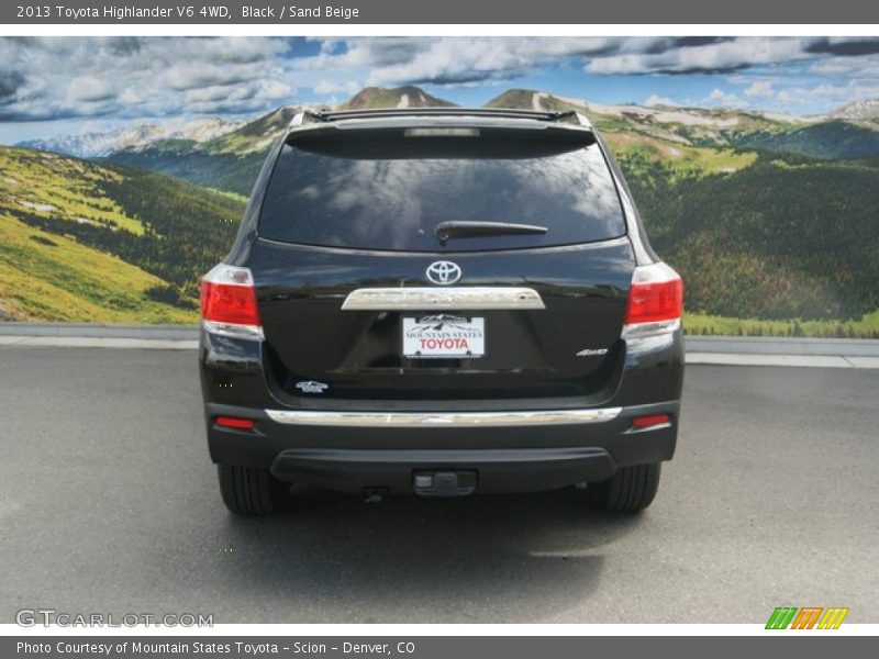 Black / Sand Beige 2013 Toyota Highlander V6 4WD