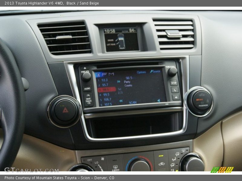 Black / Sand Beige 2013 Toyota Highlander V6 4WD