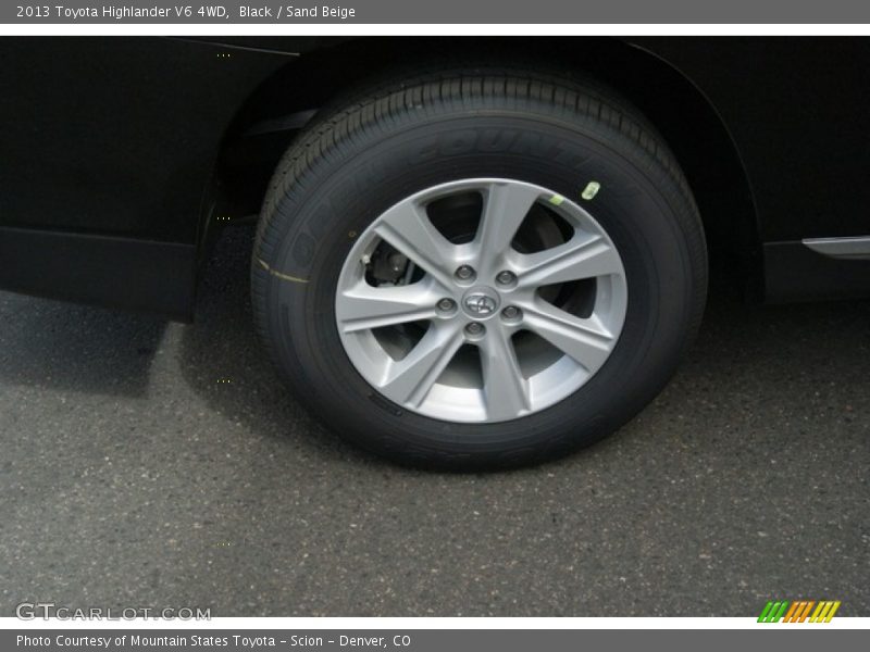 Black / Sand Beige 2013 Toyota Highlander V6 4WD
