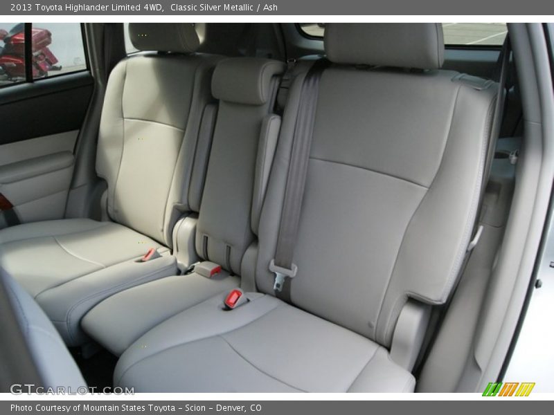 Classic Silver Metallic / Ash 2013 Toyota Highlander Limited 4WD