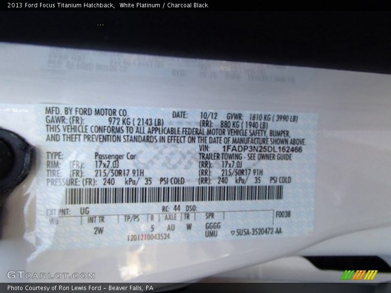 White Platinum / Charcoal Black 2013 Ford Focus Titanium Hatchback