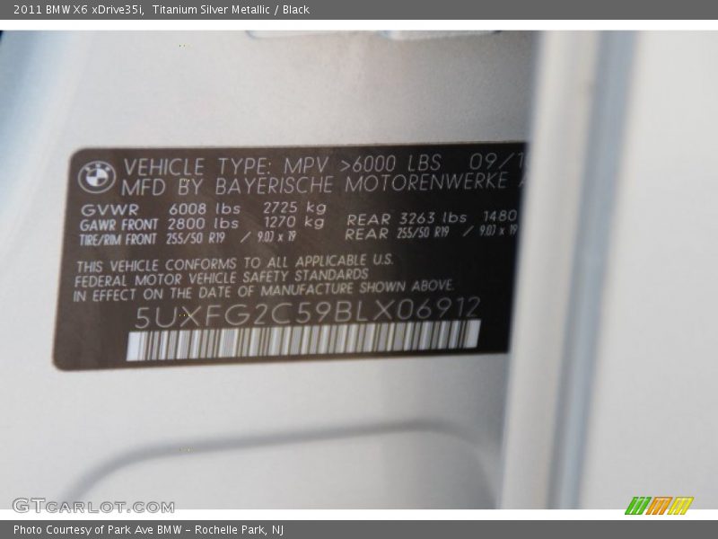 Titanium Silver Metallic / Black 2011 BMW X6 xDrive35i