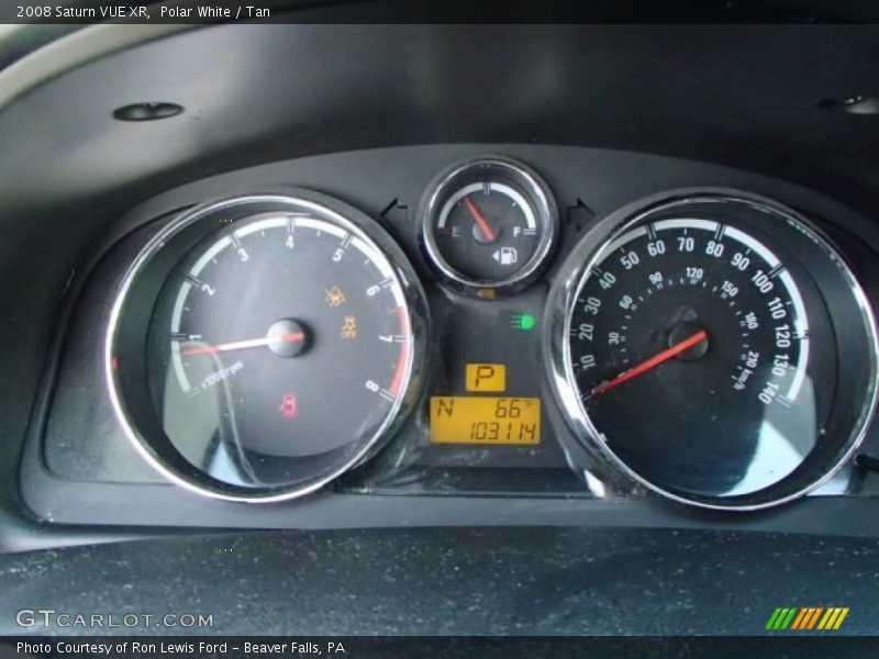 Polar White / Tan 2008 Saturn VUE XR