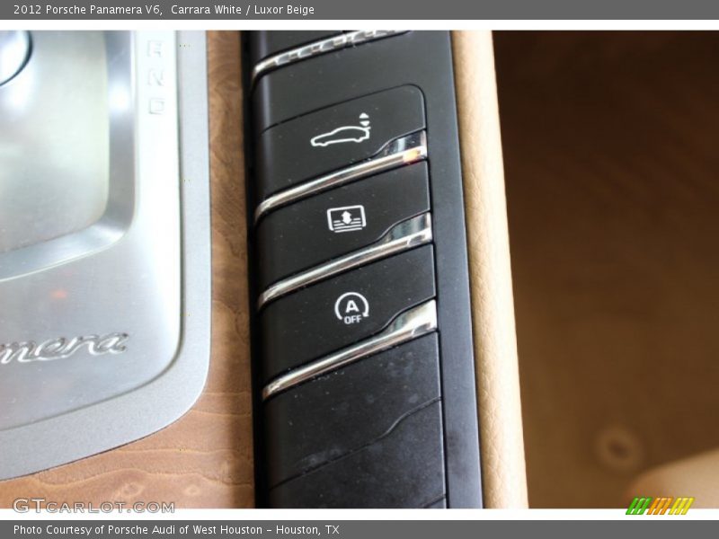 Carrara White / Luxor Beige 2012 Porsche Panamera V6
