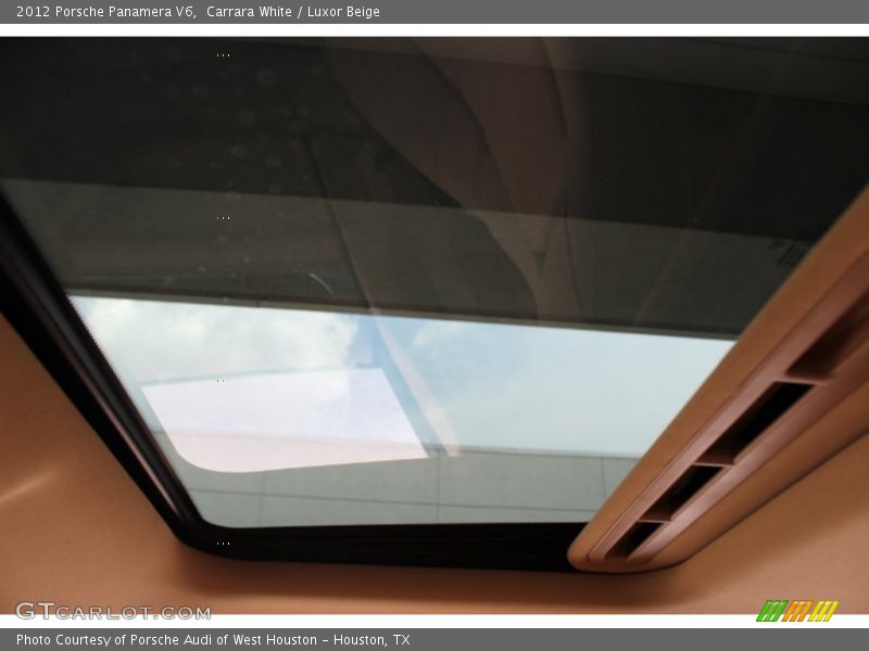 Carrara White / Luxor Beige 2012 Porsche Panamera V6
