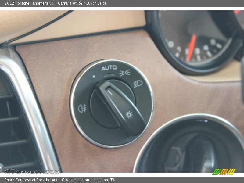 Carrara White / Luxor Beige 2012 Porsche Panamera V6