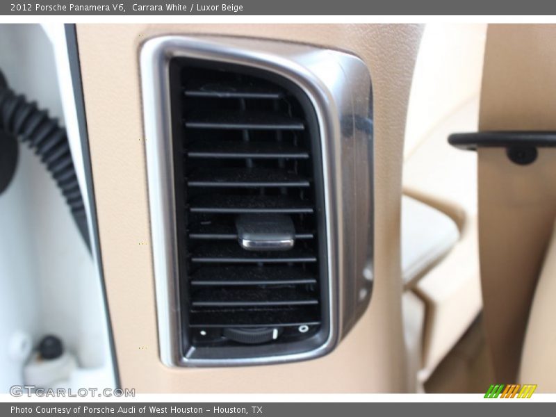 Carrara White / Luxor Beige 2012 Porsche Panamera V6
