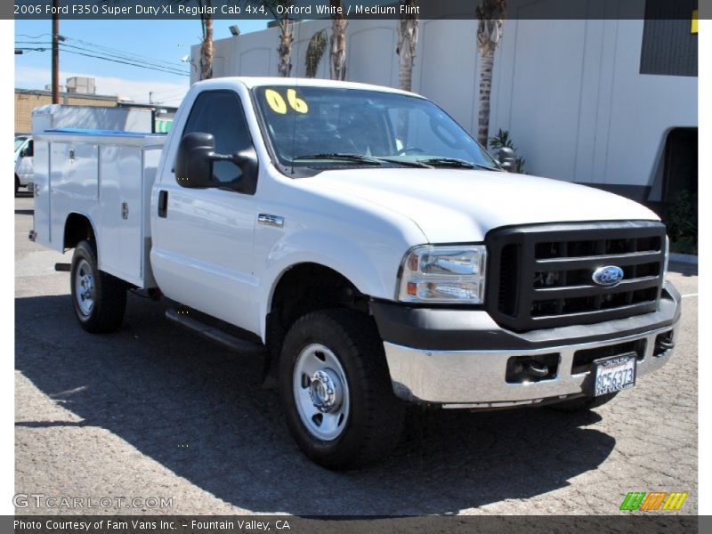Oxford White / Medium Flint 2006 Ford F350 Super Duty XL Regular Cab 4x4