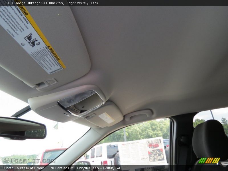 Bright White / Black 2013 Dodge Durango SXT Blacktop