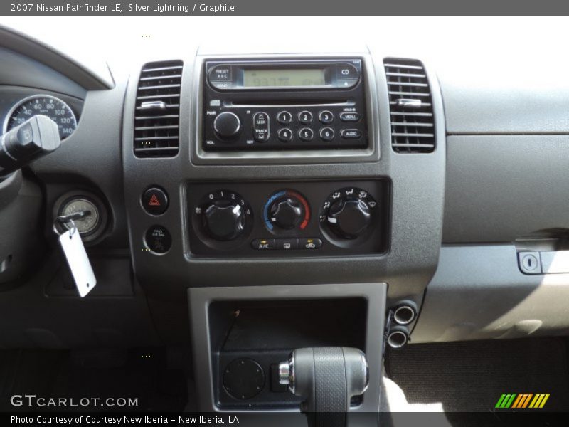 Silver Lightning / Graphite 2007 Nissan Pathfinder LE