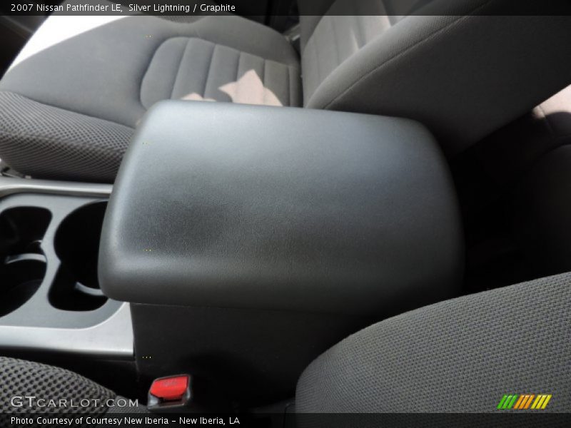 Silver Lightning / Graphite 2007 Nissan Pathfinder LE