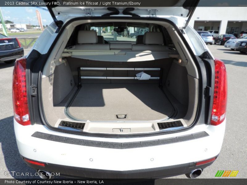 Platinum Ice Tricoat / Light Titanium/Ebony 2013 Cadillac SRX Luxury FWD