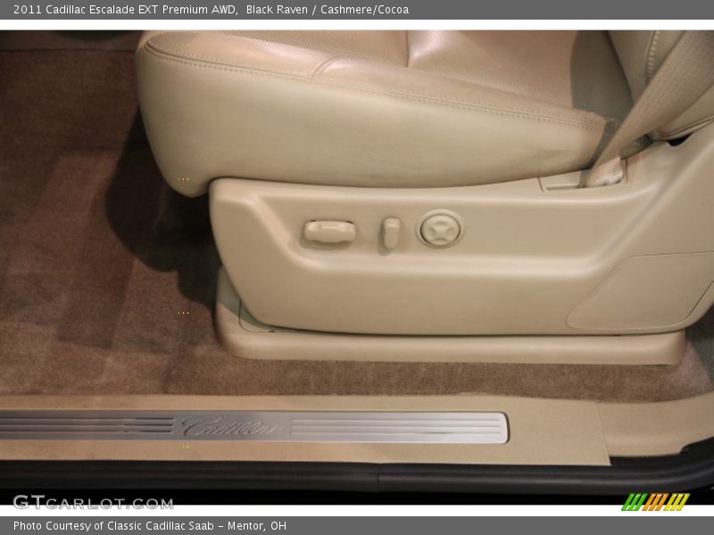 Black Raven / Cashmere/Cocoa 2011 Cadillac Escalade EXT Premium AWD