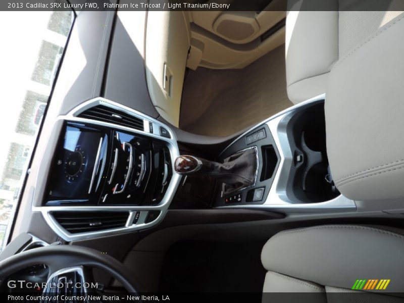 Platinum Ice Tricoat / Light Titanium/Ebony 2013 Cadillac SRX Luxury FWD
