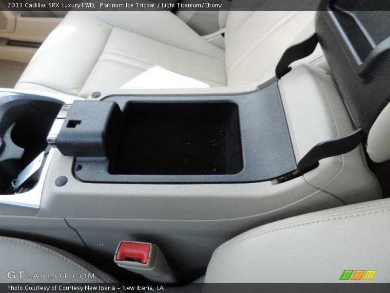 Platinum Ice Tricoat / Light Titanium/Ebony 2013 Cadillac SRX Luxury FWD