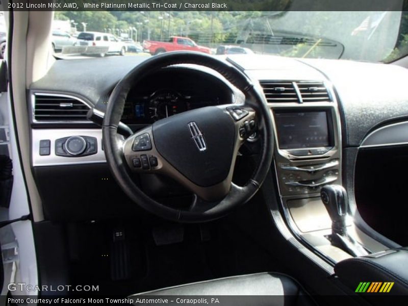 White Platinum Metallic Tri-Coat / Charcoal Black 2012 Lincoln MKX AWD