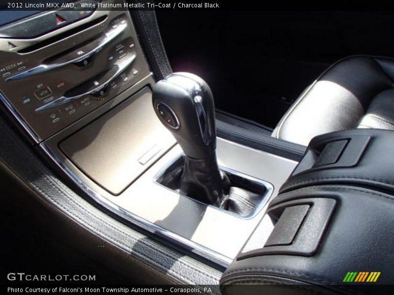White Platinum Metallic Tri-Coat / Charcoal Black 2012 Lincoln MKX AWD