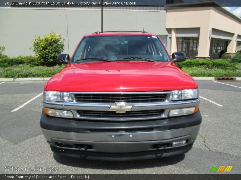 Victory Red / Gray/Dark Charcoal 2005 Chevrolet Suburban 1500 LT 4x4