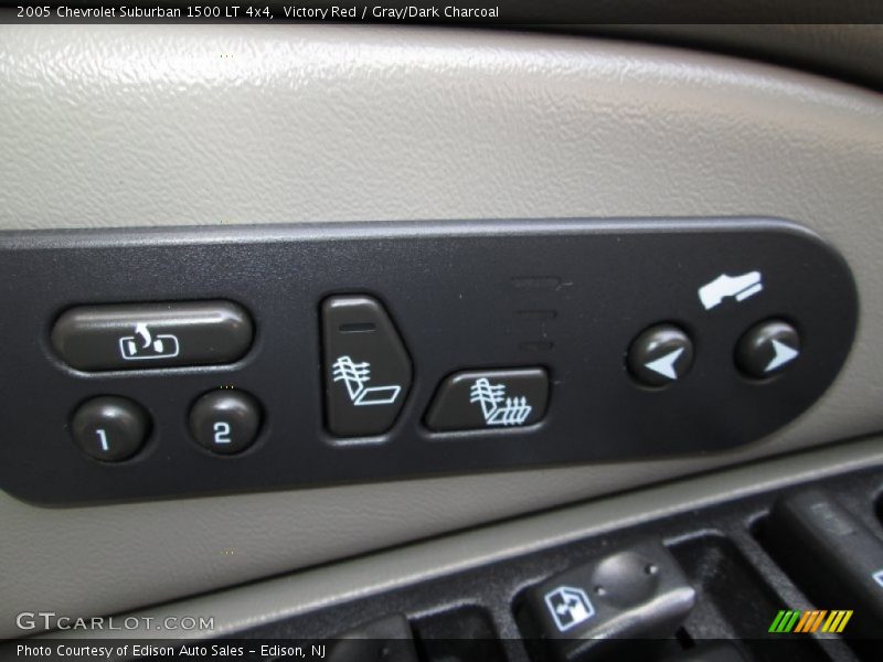 Victory Red / Gray/Dark Charcoal 2005 Chevrolet Suburban 1500 LT 4x4