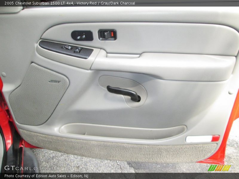 Victory Red / Gray/Dark Charcoal 2005 Chevrolet Suburban 1500 LT 4x4
