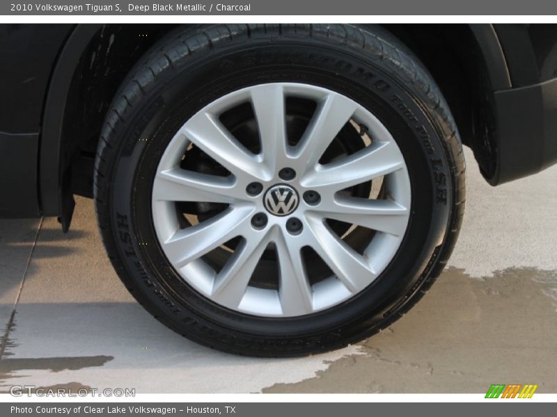 Deep Black Metallic / Charcoal 2010 Volkswagen Tiguan S