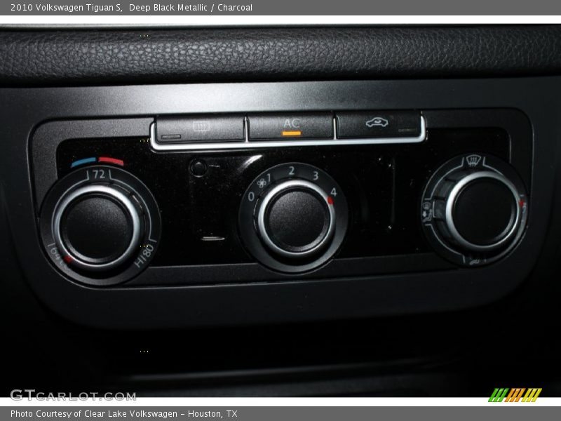 Deep Black Metallic / Charcoal 2010 Volkswagen Tiguan S