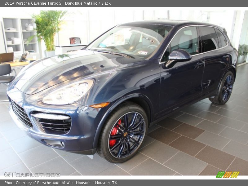 Front 3/4 View of 2014 Cayenne Turbo S