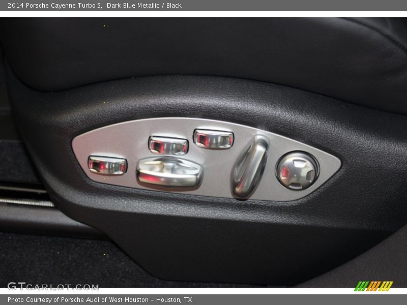 Controls of 2014 Cayenne Turbo S