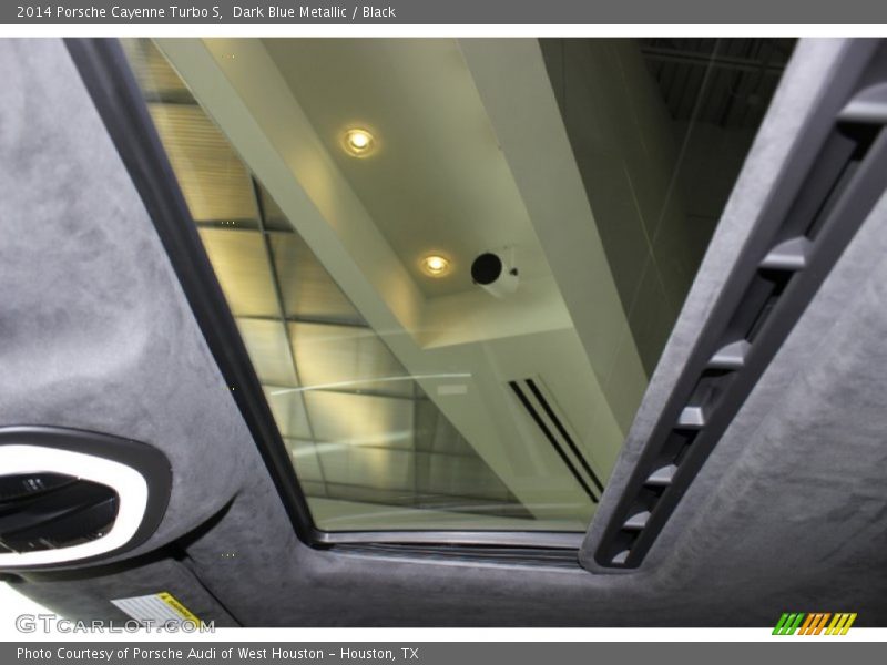 Sunroof of 2014 Cayenne Turbo S