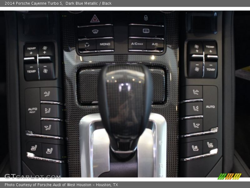 Controls of 2014 Cayenne Turbo S