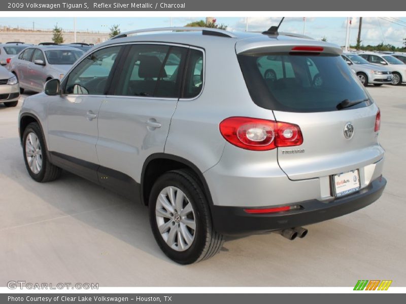 Reflex Silver Metallic / Charcoal 2009 Volkswagen Tiguan S