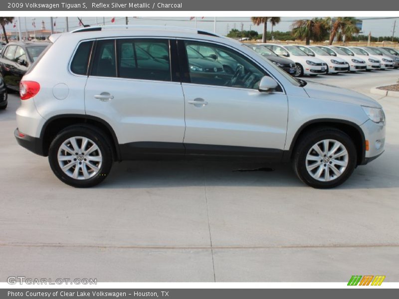 Reflex Silver Metallic / Charcoal 2009 Volkswagen Tiguan S